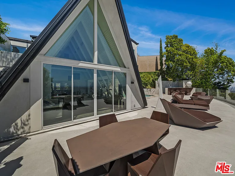 8460 Cole Crest Dr — Photo 21