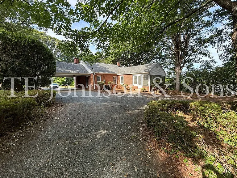 5535 Robinhood Rd — Photo 42