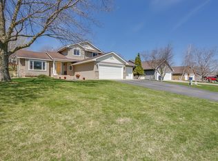 17585 Fieldcrest Ave, Farmington, MN 55024