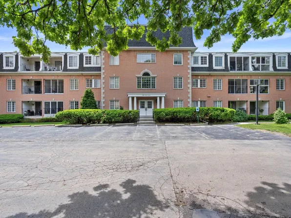 12980 West Bluemound ROAD #108, Elm Grove, WI 53122