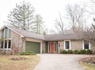 1814 E Greenbriar Ln, Bloomington, IN 47401