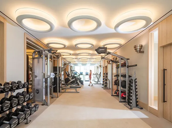 249 East 62nd Street image 13 of 20