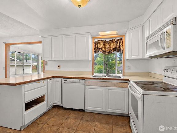5th image of 13708 SE 268th Street