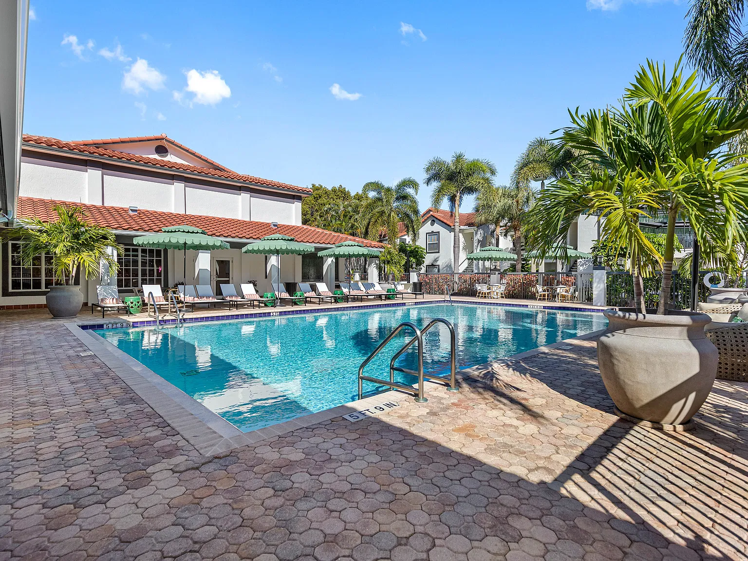 Avana Palm Beach Gardens — Photo 4