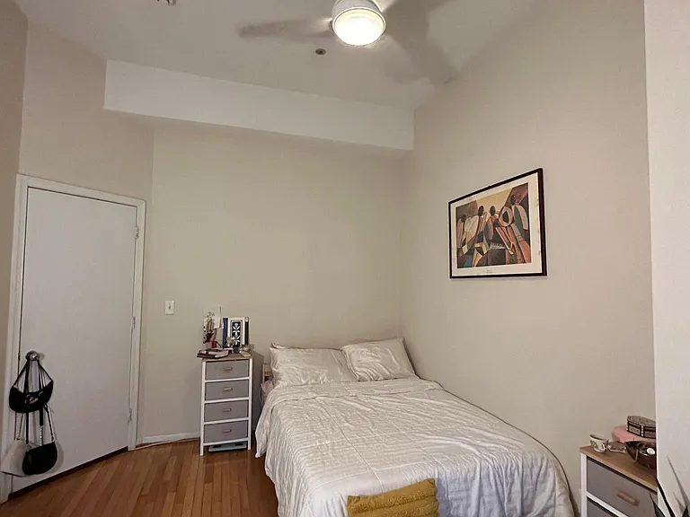 Larger bedroom 1