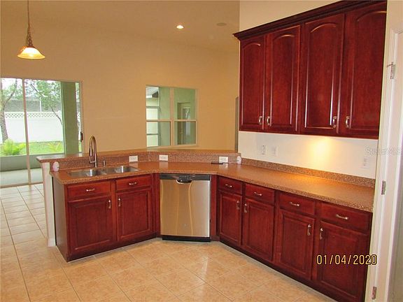 2nd image of 27220 Fordham Dr