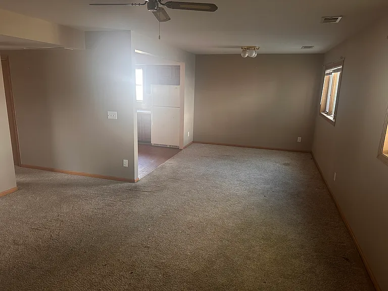 315 Ash Ct — Photo 1