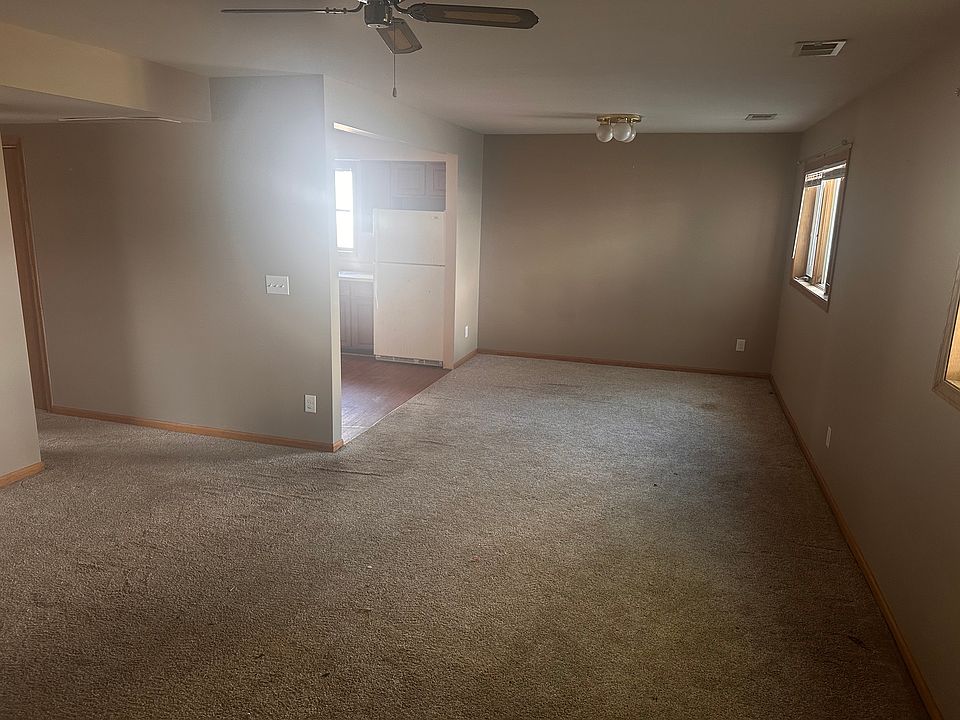 1st image of 315 Ash Ct