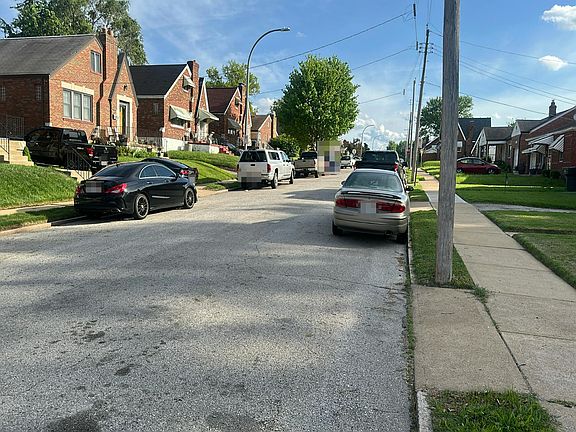 5th image of 8823 Park Ln