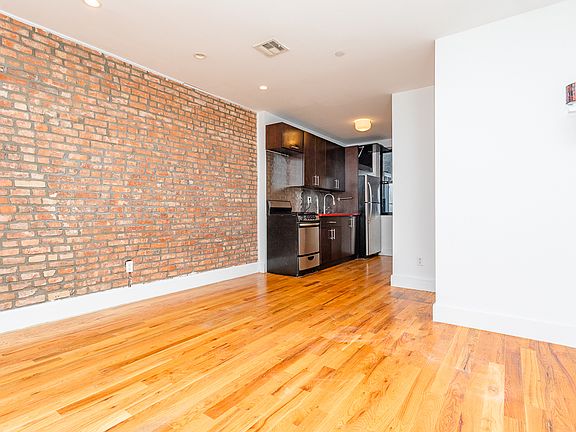 4th image of 461 Park Pl APT 3