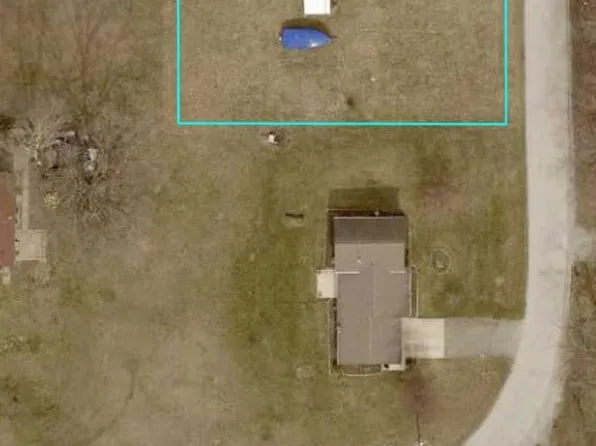 N Enchanted Forest Ln #A8, Cromwell, IN 46732