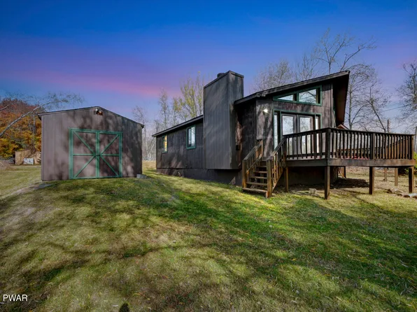 25 Quaking Aspen Ln, Lake Ariel, PA 18436