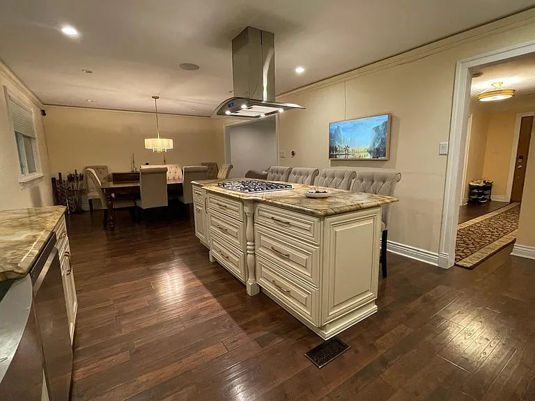 354 Andrew Rd — Photo 4