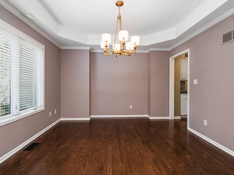 1101 Stonecreek Dr — Photo 8