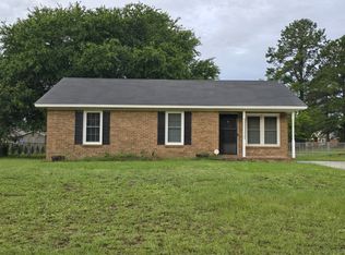 805 Club Ln, Sumter, SC 29154