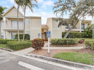 1999 Island Club Dr APT 21, Melbourne, FL 32903