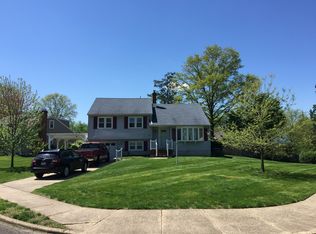 12 Manor Ter, Mount Holly, NJ 08060