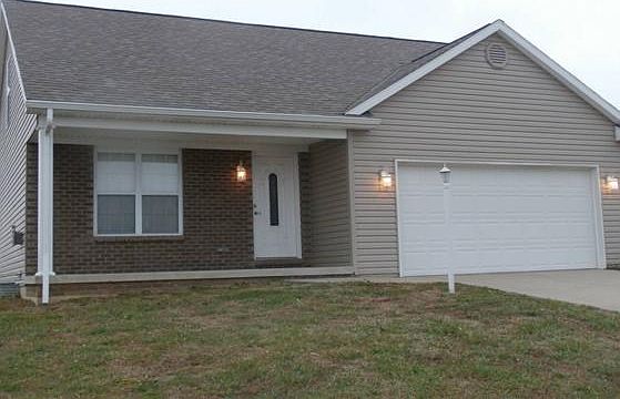 1st image of 7914 Sandalwood Dr