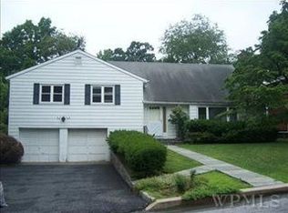 43 Hilary Cir, New Rochelle, NY 10804