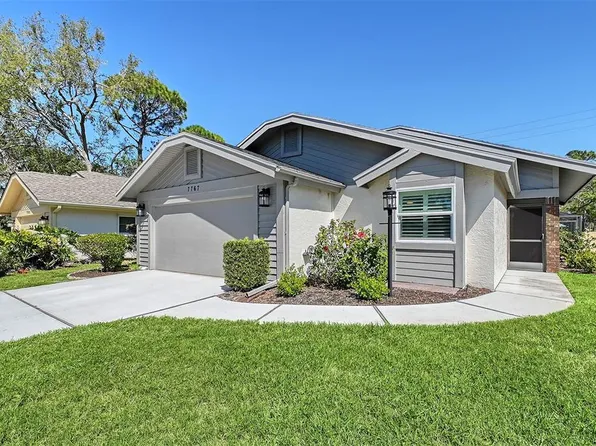 7767 Pine Trace Dr, Sarasota, FL 34243