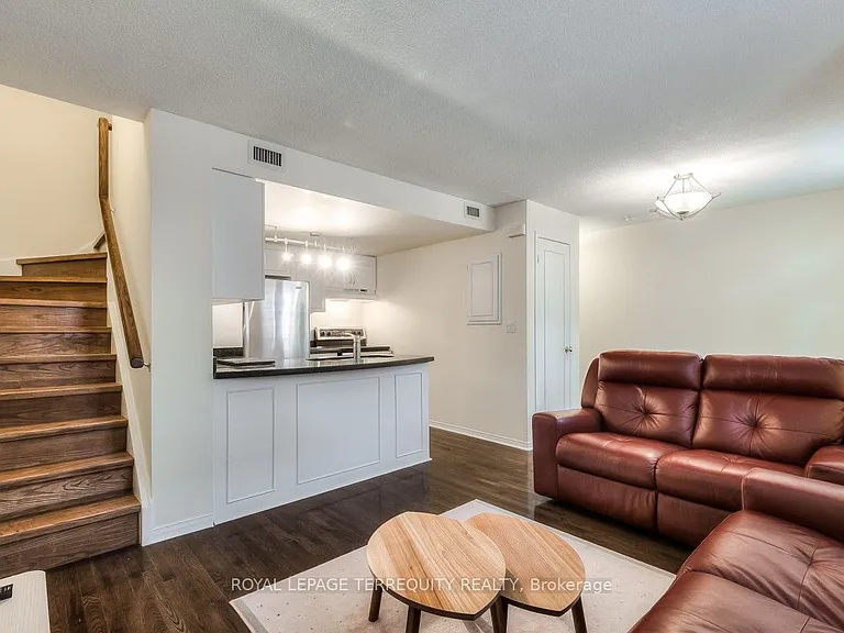 100 Redpath Ave #16 — Photo 1
