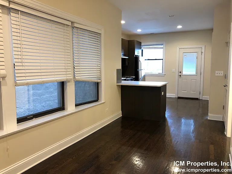 3729 N Wilton Ave #2 — Photo 5