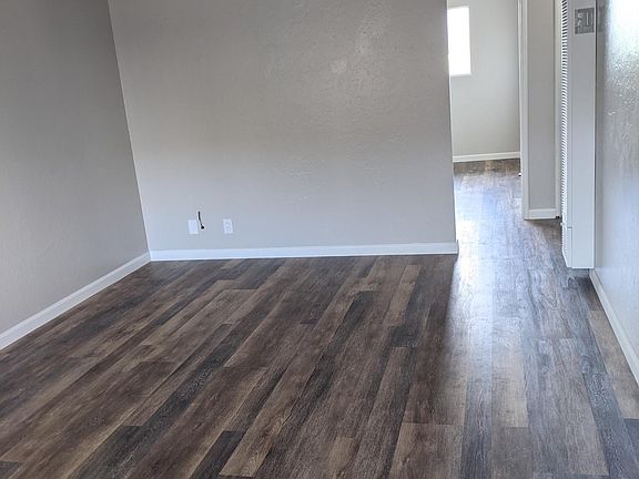 5th image of 2322 Mammoth Dr #3