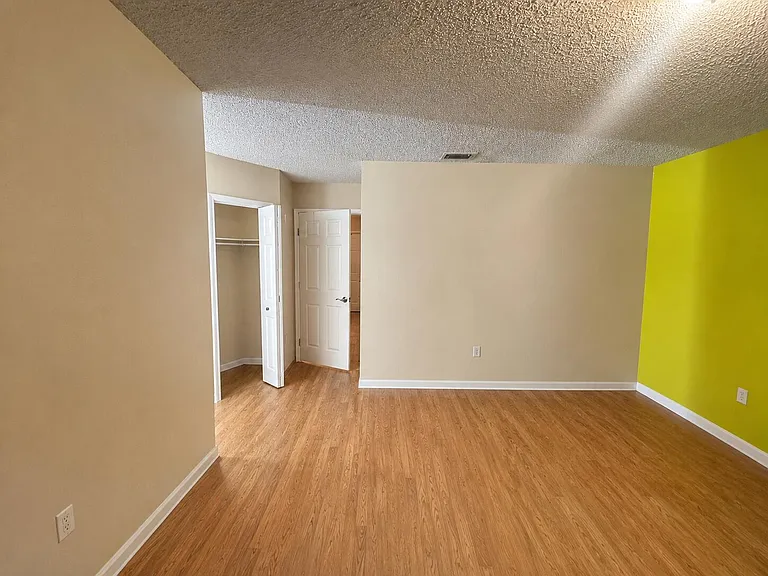 11862 SW 98th Ter — Photo 11
