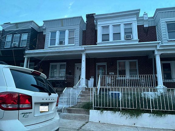 2nd image of 4932 Boudinot St