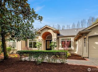 2411 98th Avenue NE, Clyde Hill, WA 98004