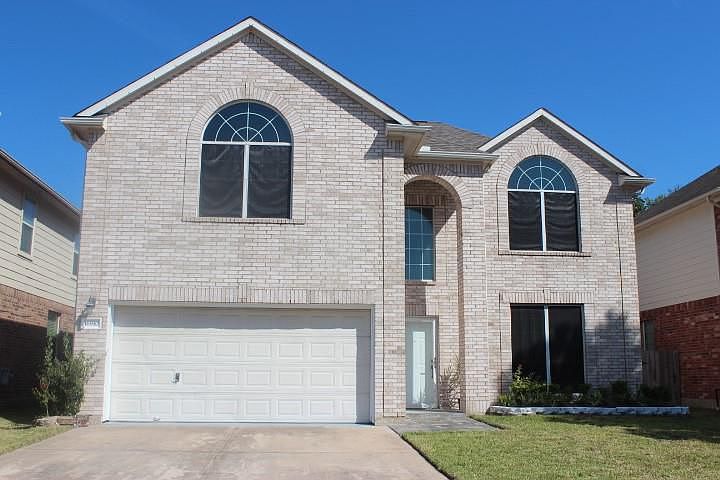 1st image of 16910 Bird Creek Dr