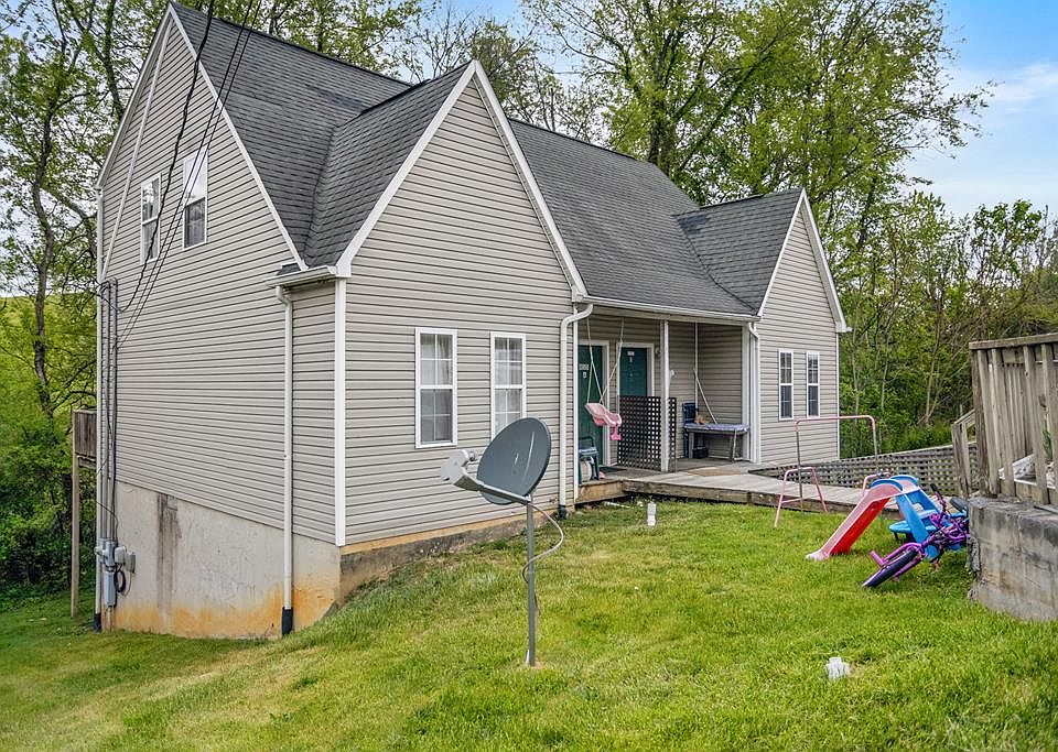 1st image of 855 Meadowbrook Dr #A & B