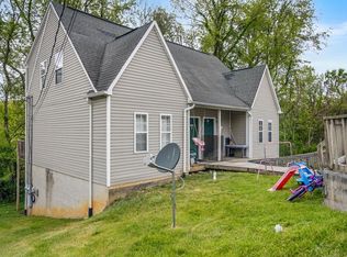 855 Meadowbrook Dr #A & B, Chilhowie, VA 24319