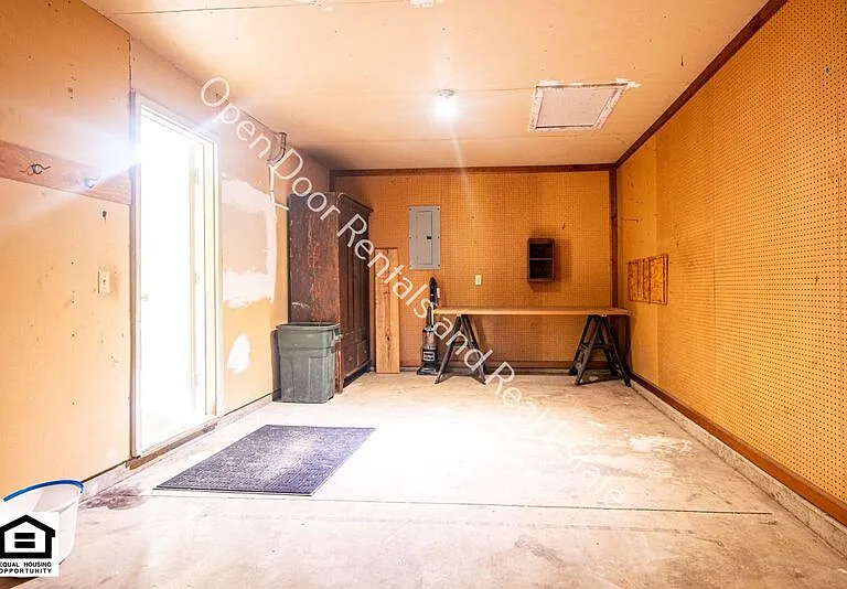 1506 S Dowling St — Photo 18