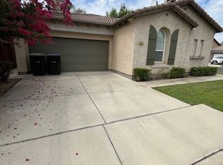 5001 W Fiano Ave, Visalia, CA 93291