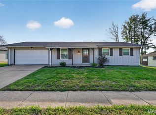 11342 Stonymont Dr, Saint Louis, MO 63136