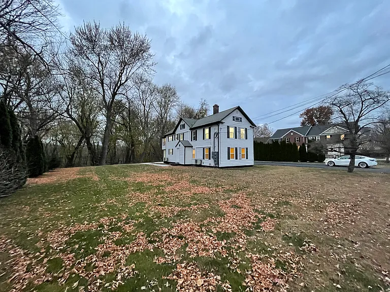 415 Naubuc Ave #1 — Photo 7