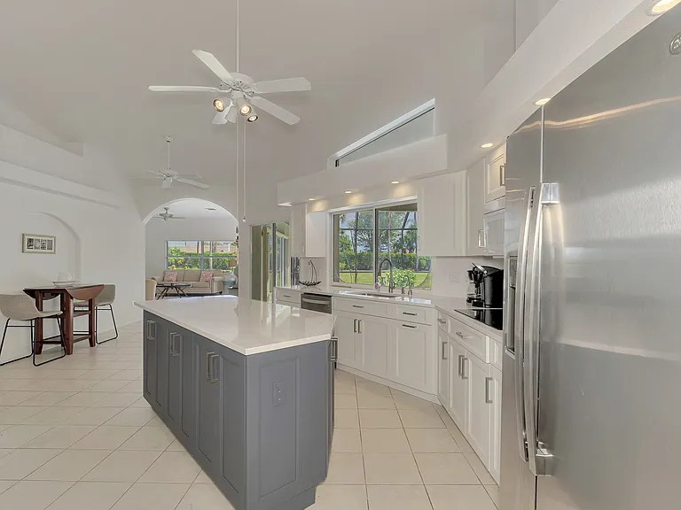 915 Park Place Dr — Photo 42
