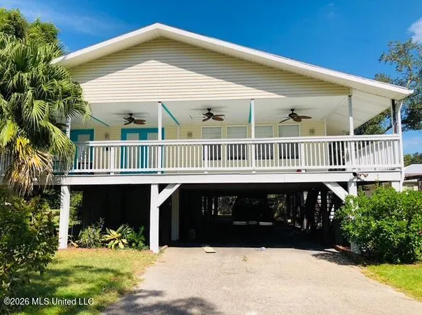 945 Finley St, Long Beach, MS 39560