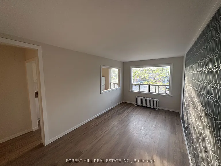 245 Lakeshore Rd E #3 — Photo 4