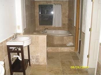 2nd image of 3407 Bretwood Dr