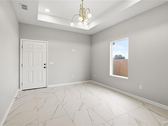 5th image of 4213 Heron Ave #27