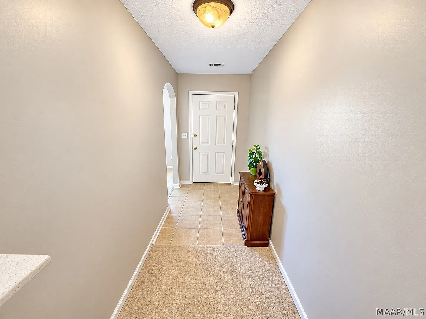 3 bed, 2.0 bath, 1685 sqft, $1,900 — Photo 2