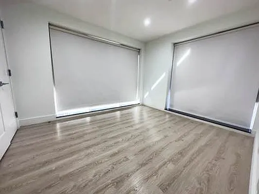 Rented by Oxford Property Group | media 32