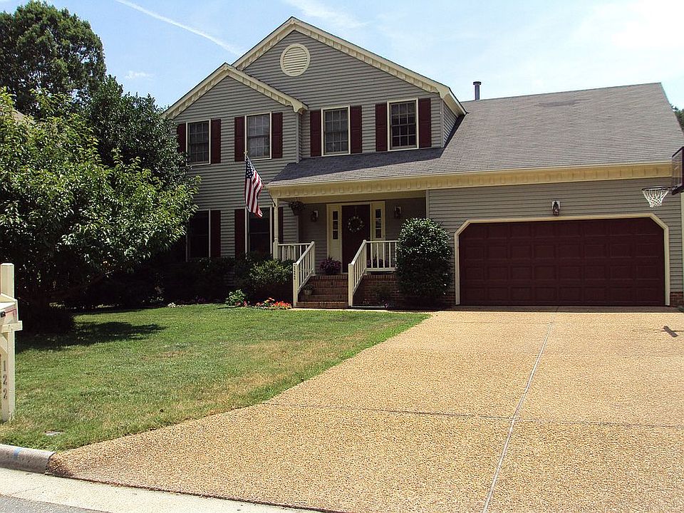 1st image of 122 E Wedgwood Dr