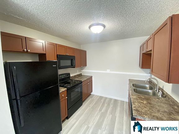 4th image of 2260 W St #8