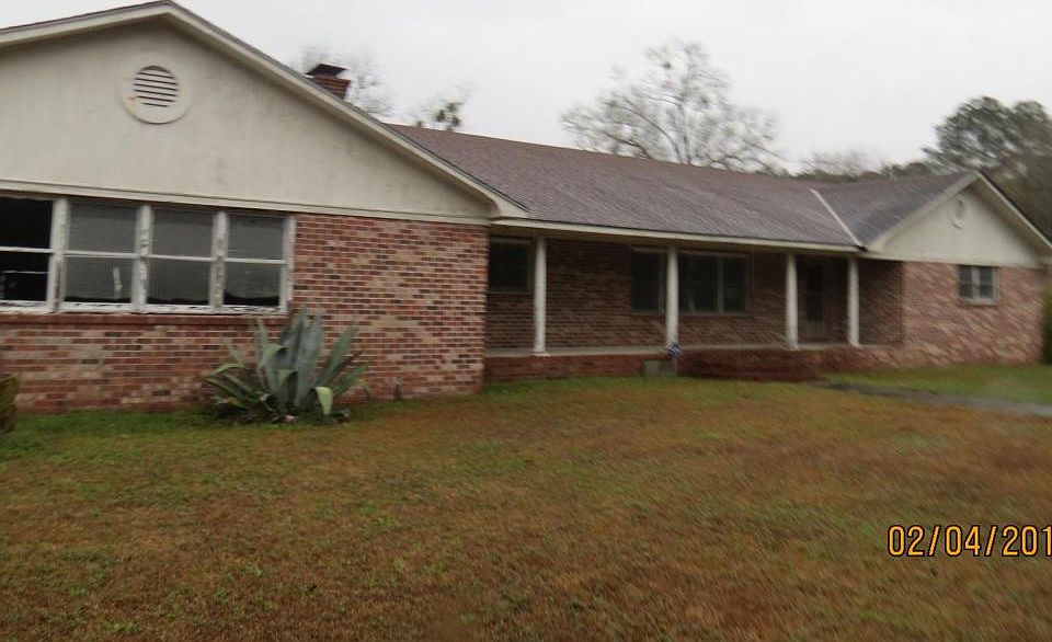1st image of 21 River Rd