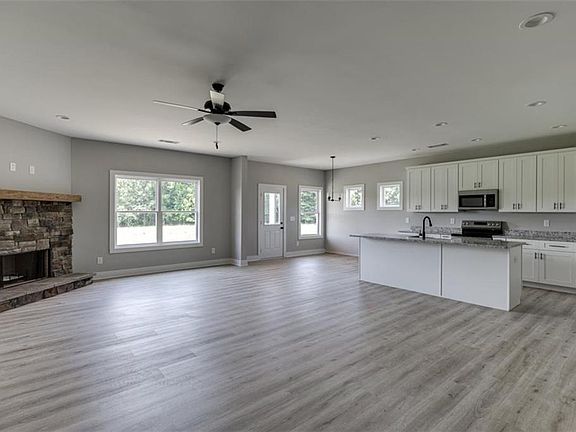 5th image of 164 Creek Stone Dr
