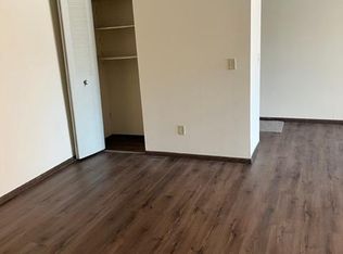333 Oak Grove St APT 200, Minneapolis, MN 55403