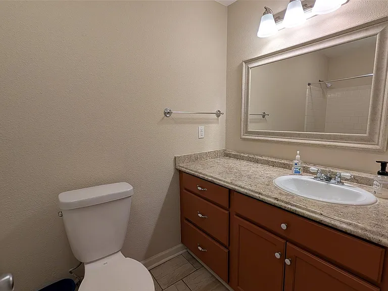 10710 Ambergate Dr — Photo 9